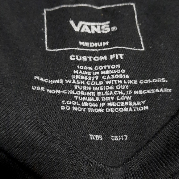**NWOT** Vans cropped t-shirt - Picture 3 of 3